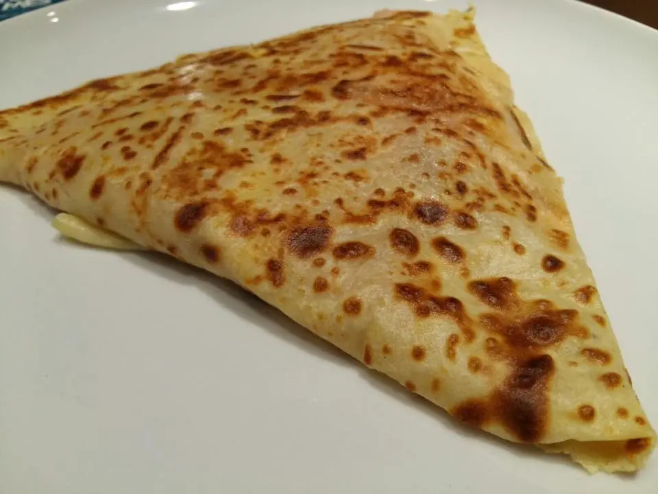 Crepe de york y queso en Aromes