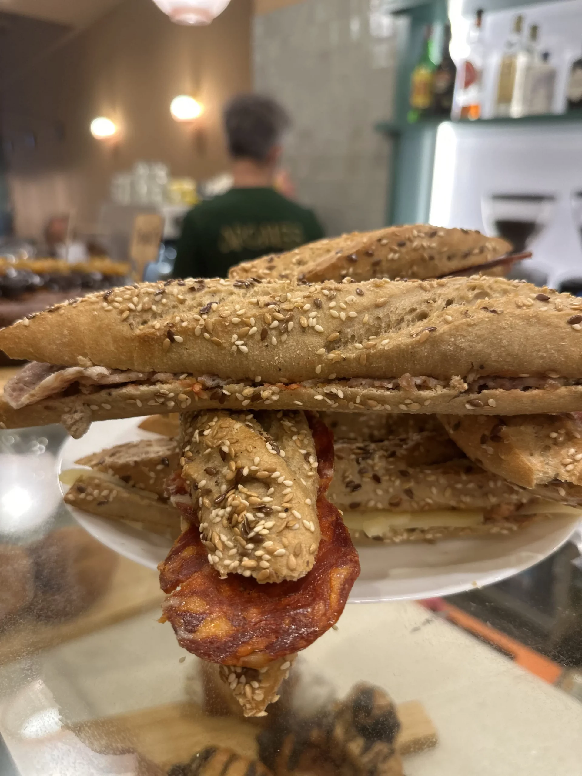 Surtido de bocadillos de pan de cereales